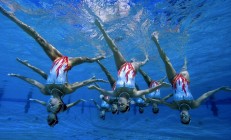 开云足球直播-英超争冠焦点战白热化，马德里竞技强势晋级欧冠八强，日本球员闪耀欧洲足坛