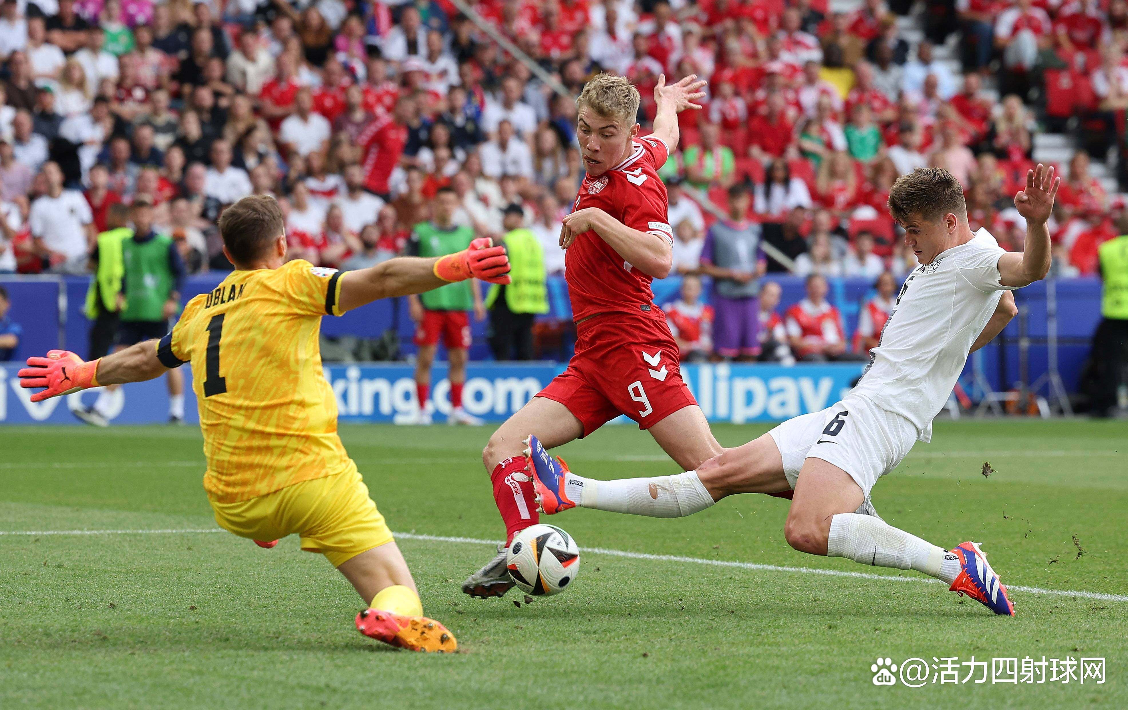 喀麦隆队英勇抗敌，晋级欧预赛淘汰赛第二轮！