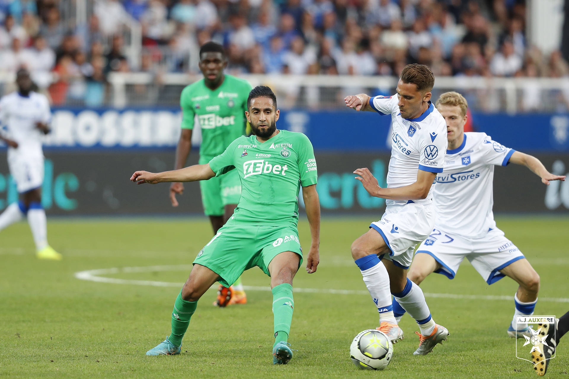 圣埃蒂安独特的球风令人印象深刻的简单介绍