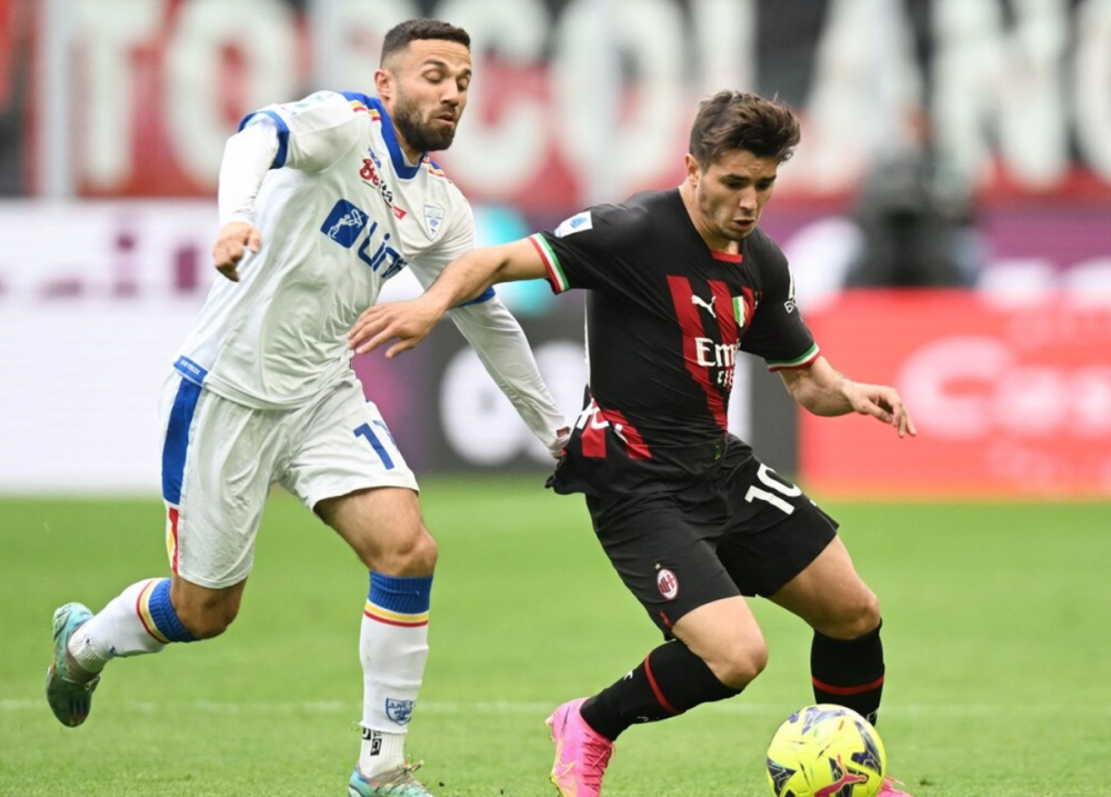 米兰迪亚尔客场平局，保持不败走势