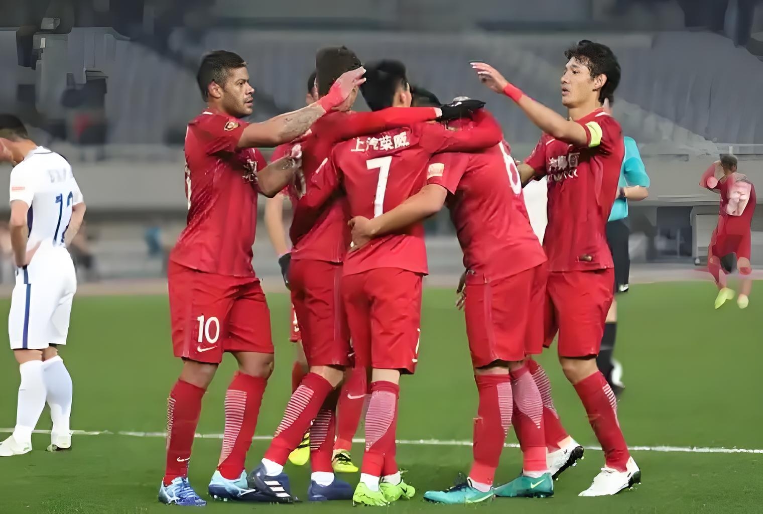 上海上港再战山东泰山,双方实力相当的简单介绍 上海上港再战山东泰山,双方实力相当的简单介绍