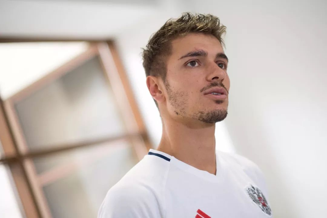 包含荷兰惨败荷尔蒙，乌克兰意外憾败的词条