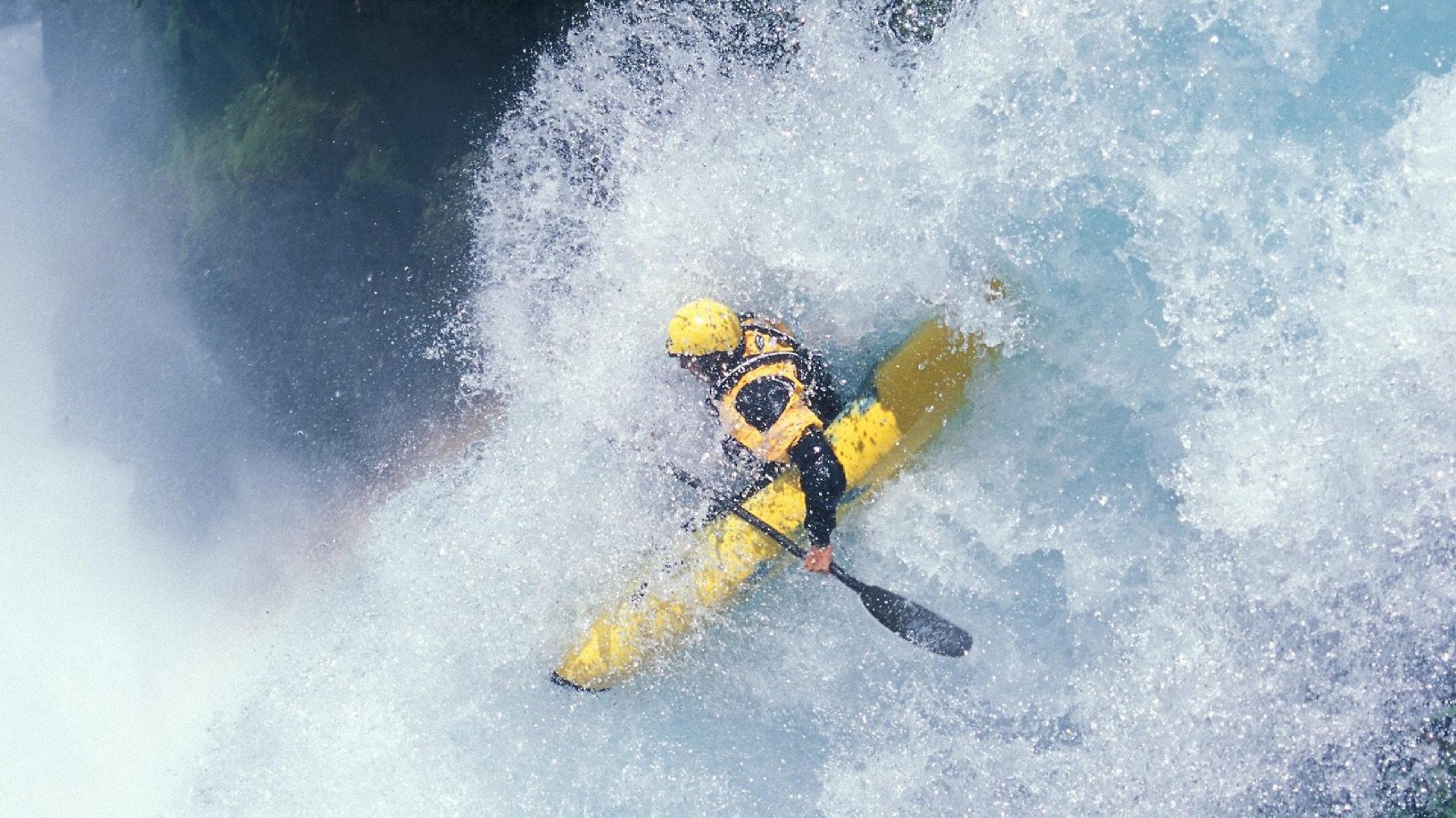 哈弗茨进攻端无人可挡，巴萨战术压制智利，现代足球的战术交响曲