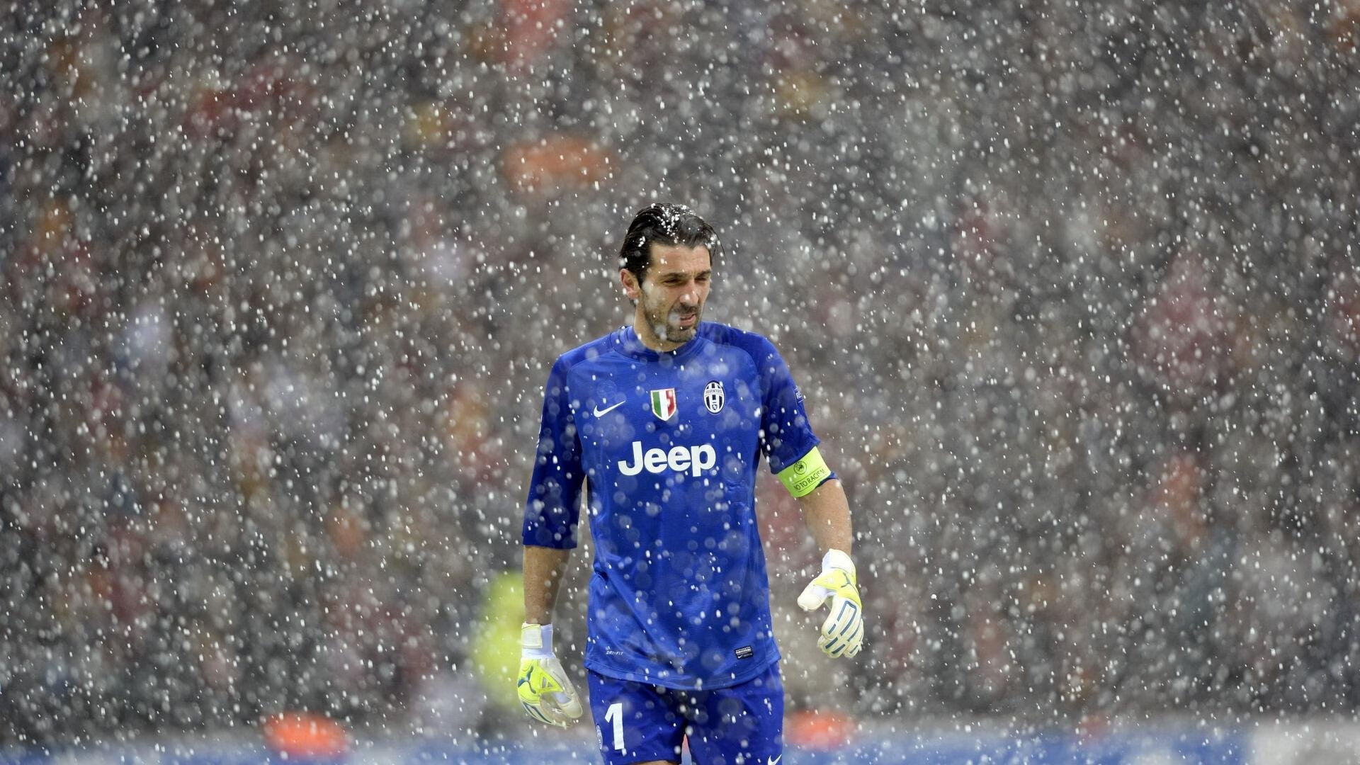 暗夜流光,英格拉姆在F1街道赛的独舞时刻